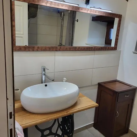 Baladur Prizemlje Roč